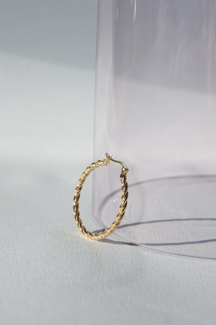 Wildthings Medium twisted hoop earring goud verguld 18 k 30mm